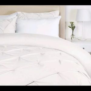 DUVET King white pinched plate